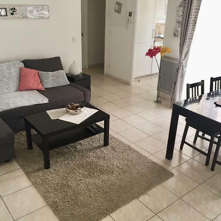 Julie'S Apartment Disneyland Серри Экстерьер фото