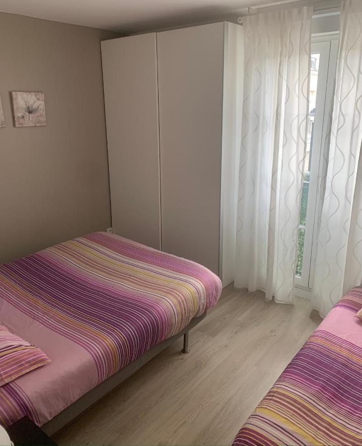 Julie'S Apartment Disneyland Серри Экстерьер фото