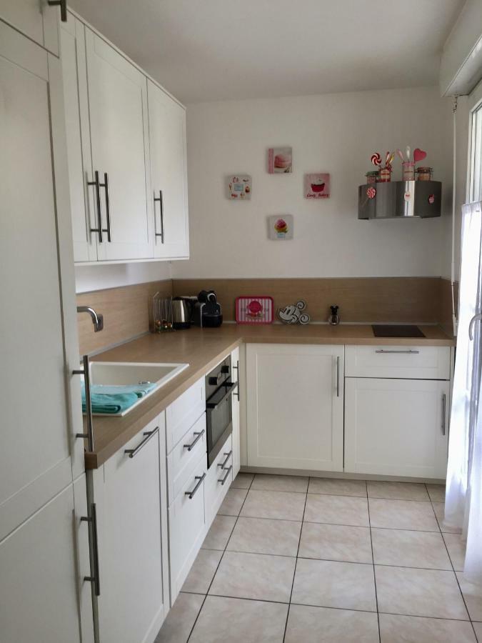 Julie'S Apartment Disneyland Серри Экстерьер фото