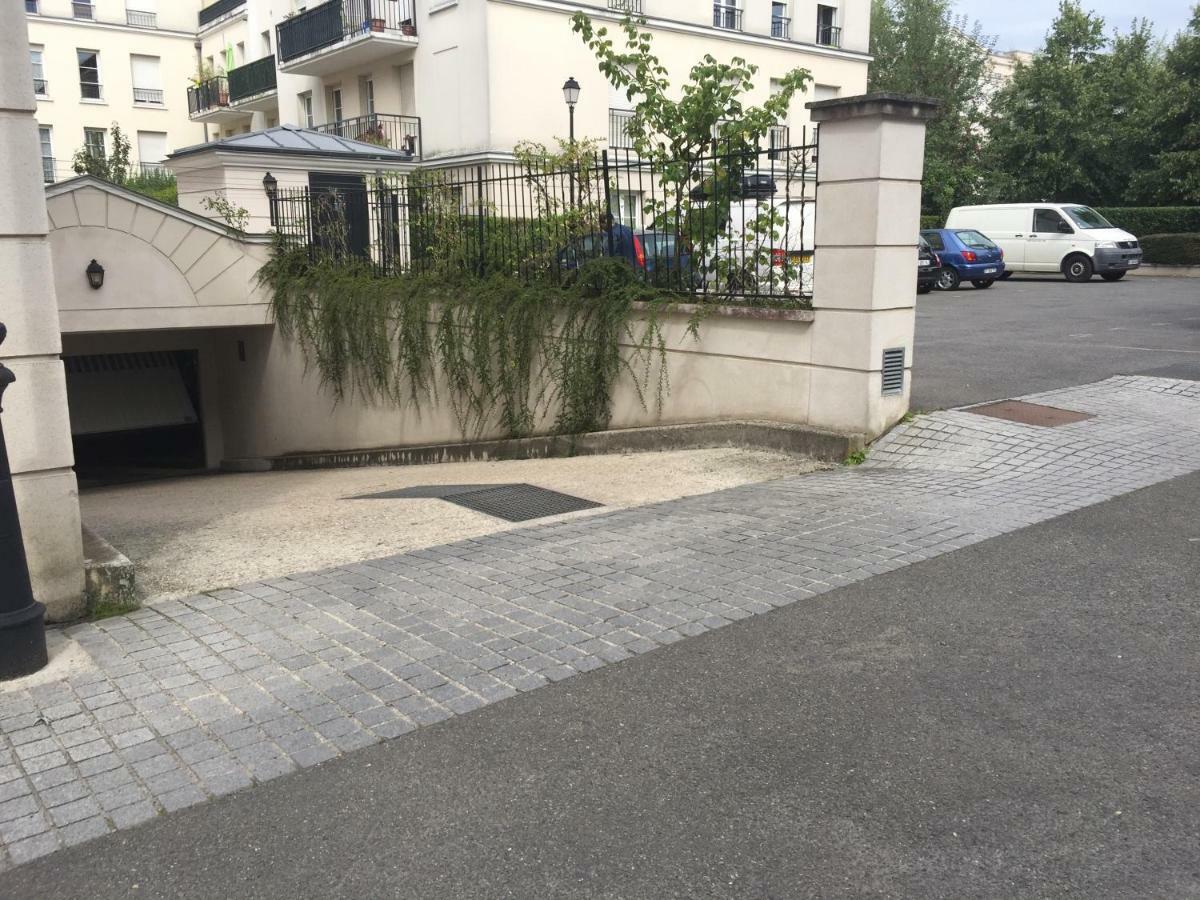 Julie'S Apartment Disneyland Серри Экстерьер фото